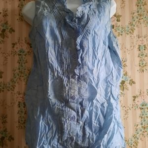 Architect size Large blouse with small hole